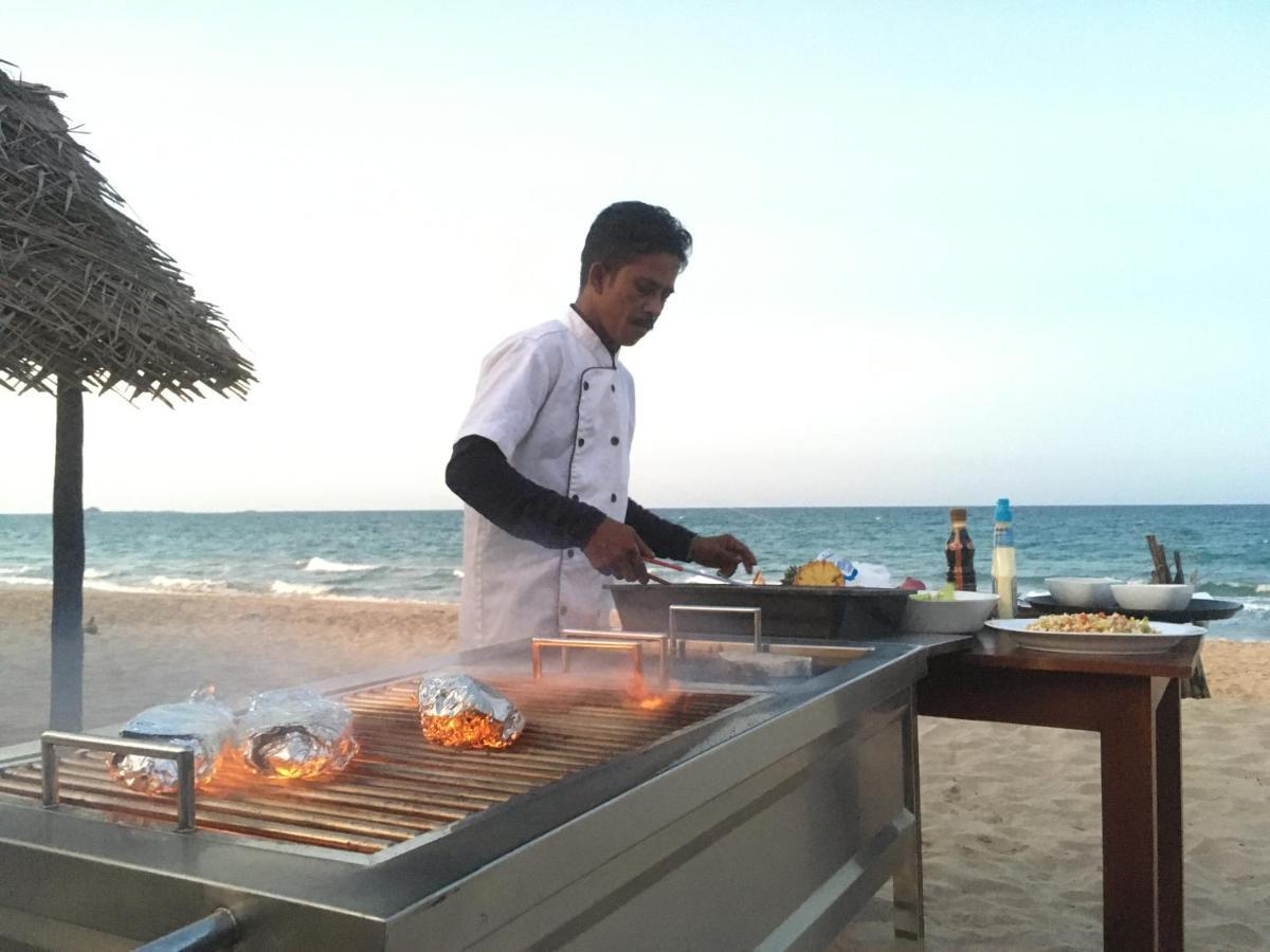 Nn Beach Resort & Spa Nilaveli Esterno foto